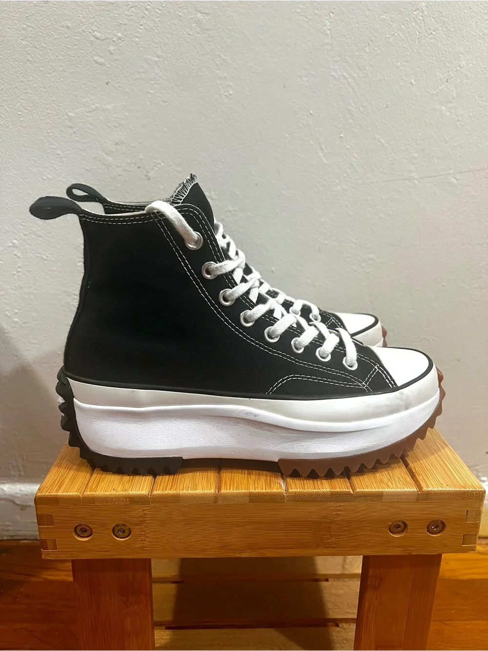 Converse Run Star Hike Canvas Platform High Top Sneakers Men 6.5 Women 8 Black